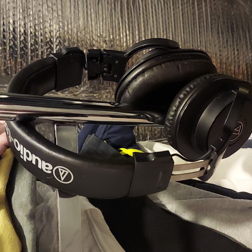 Audio technica headphones 🎧
